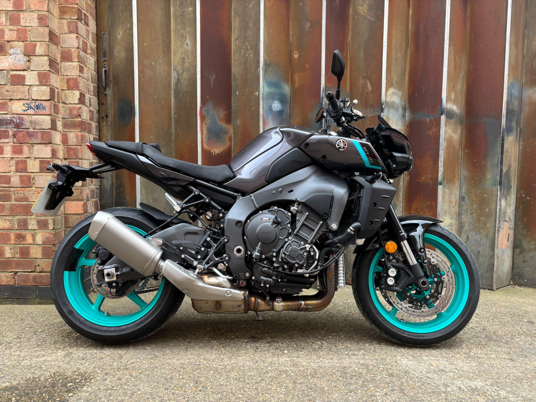 2025 Yamaha MT-10