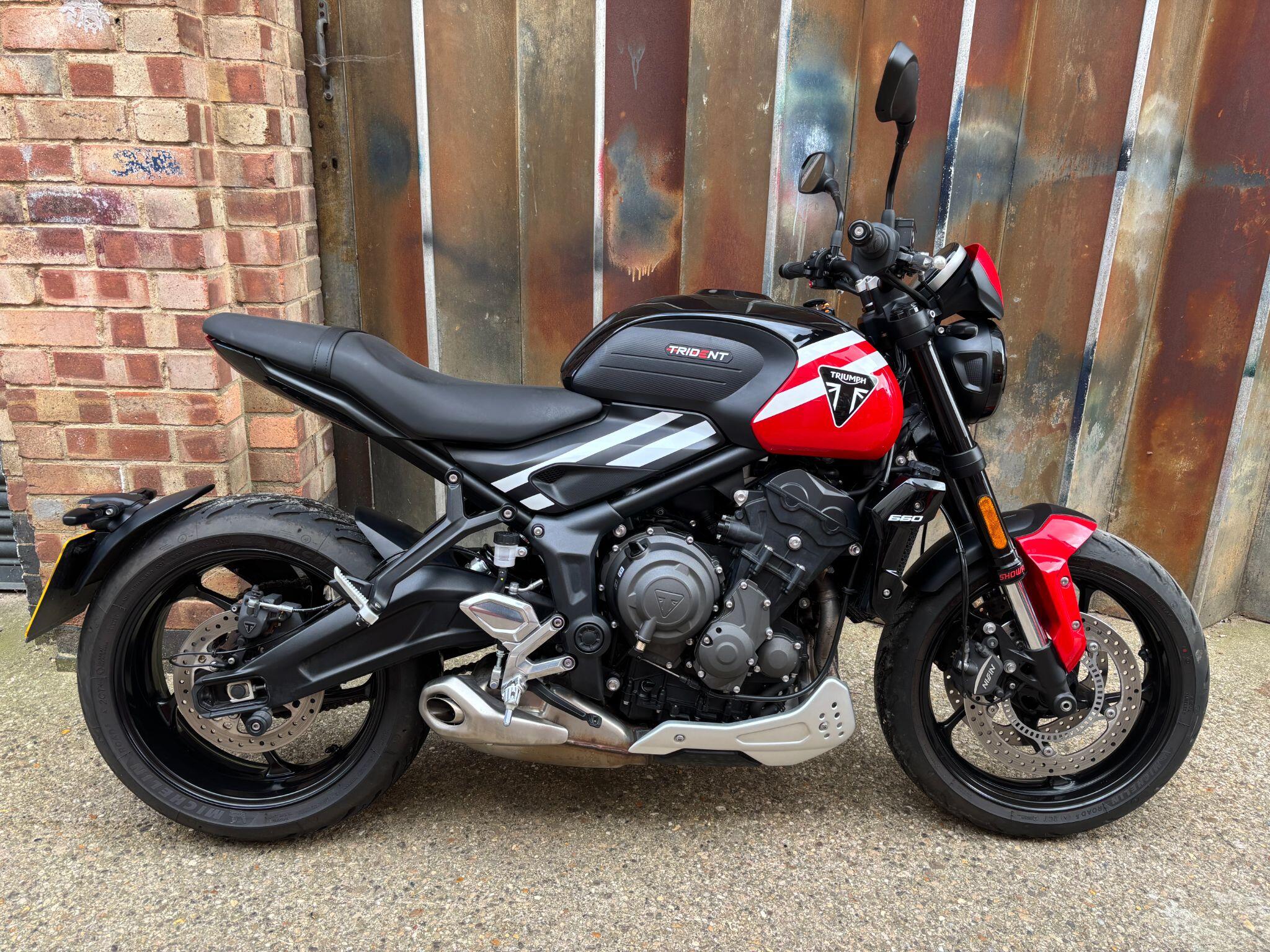 2025 Triumph Trident 660