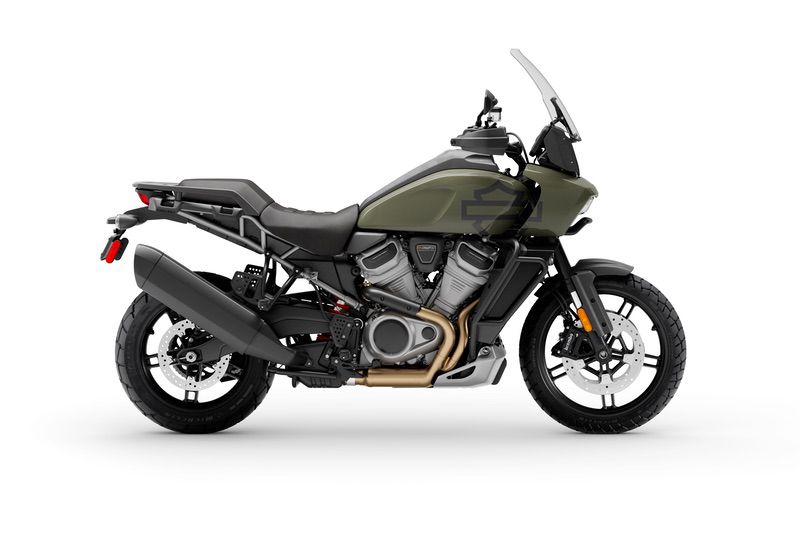 Deadwood Green + Adaptive Ride Height