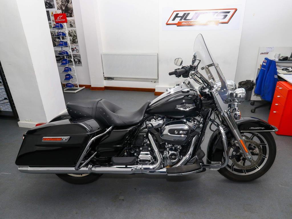 Used harley davidson road hot sale king