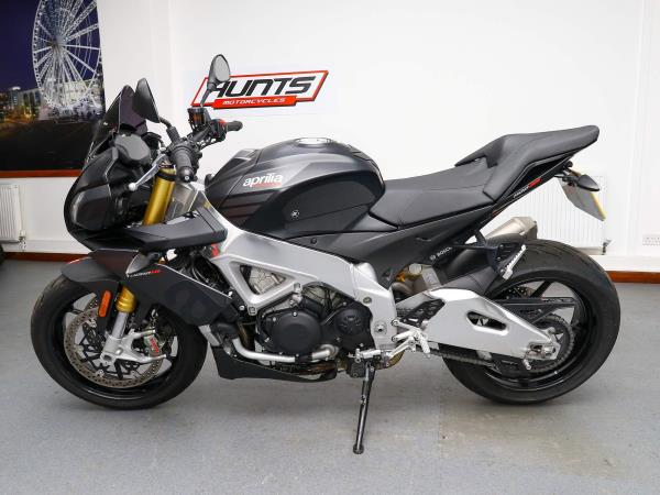 2019 Aprilia Tuono 1100 V4