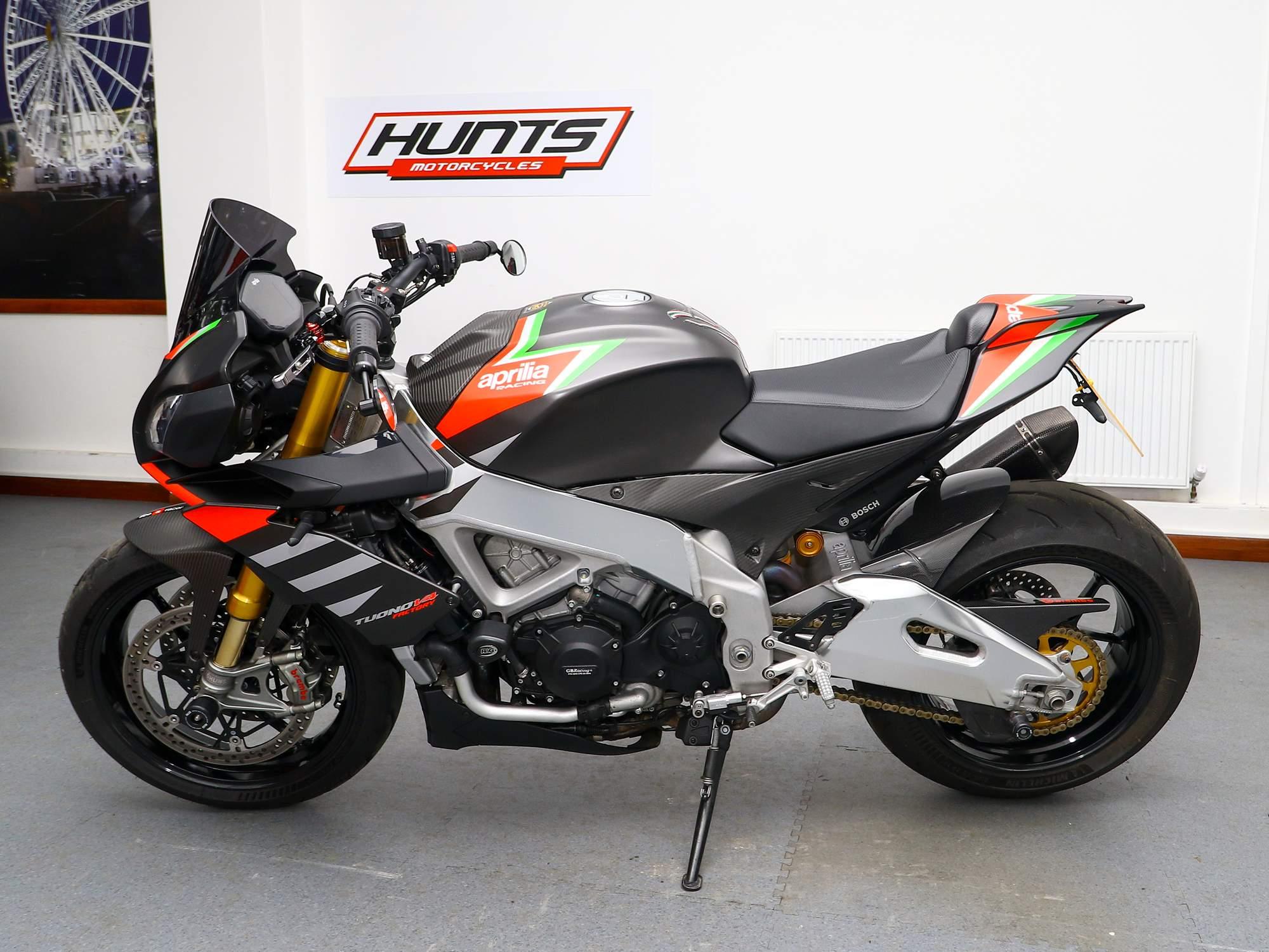 2020 Aprilia Tuono 1100 V4