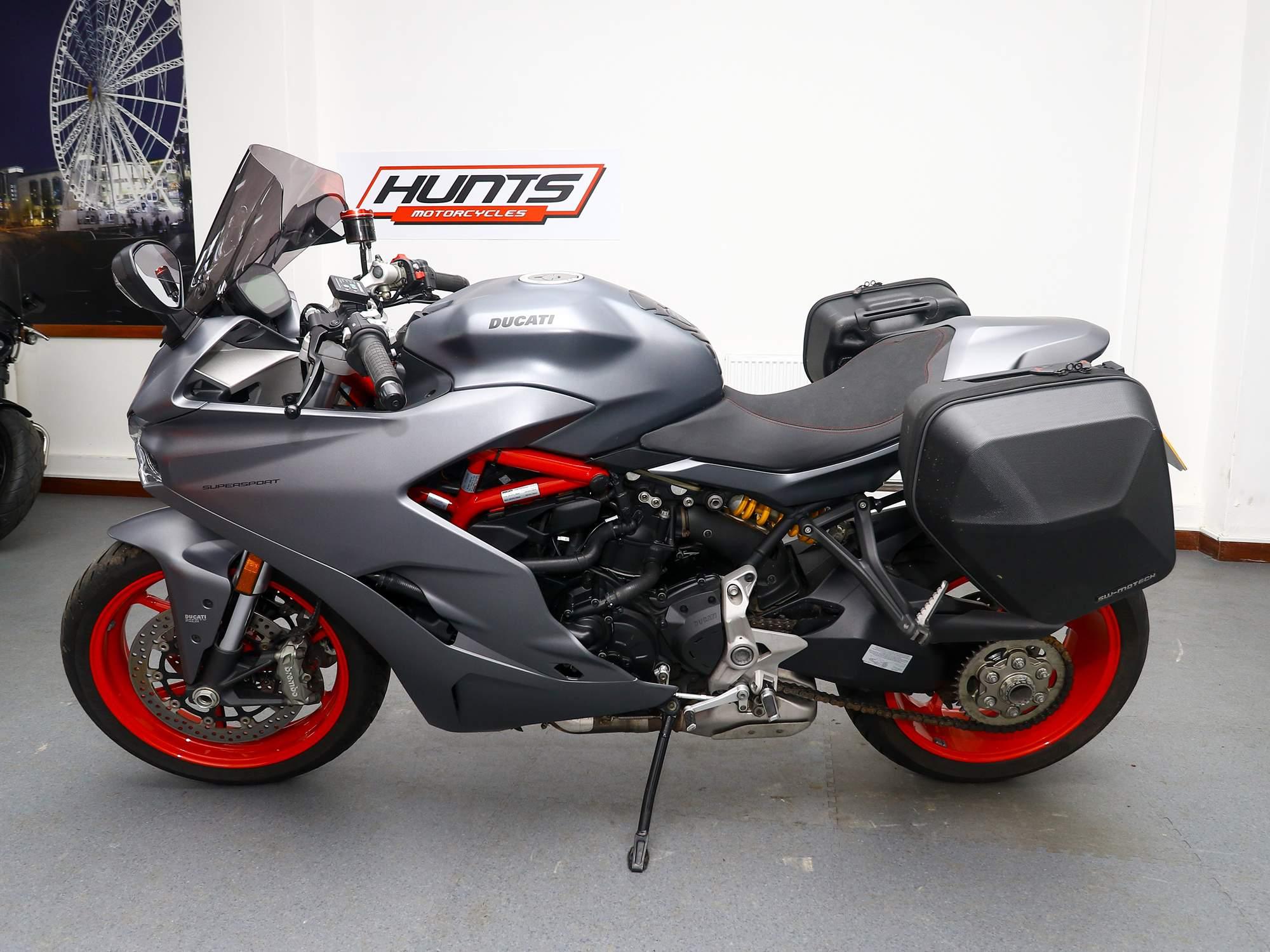 2021 Ducati Supersport