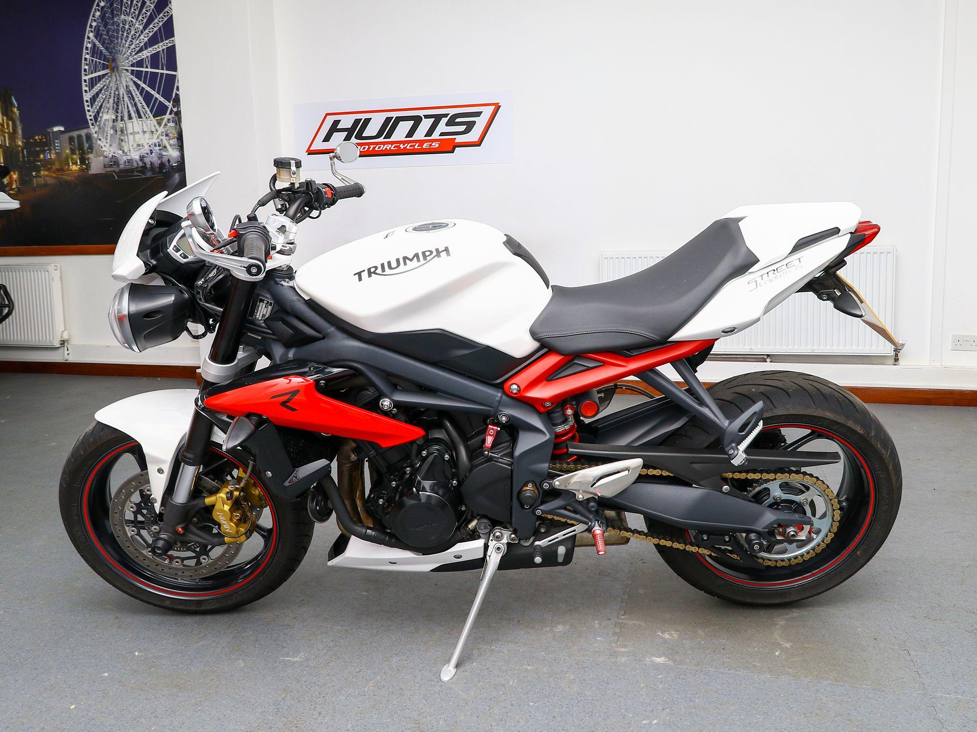 2015 Triumph Street Triple 675