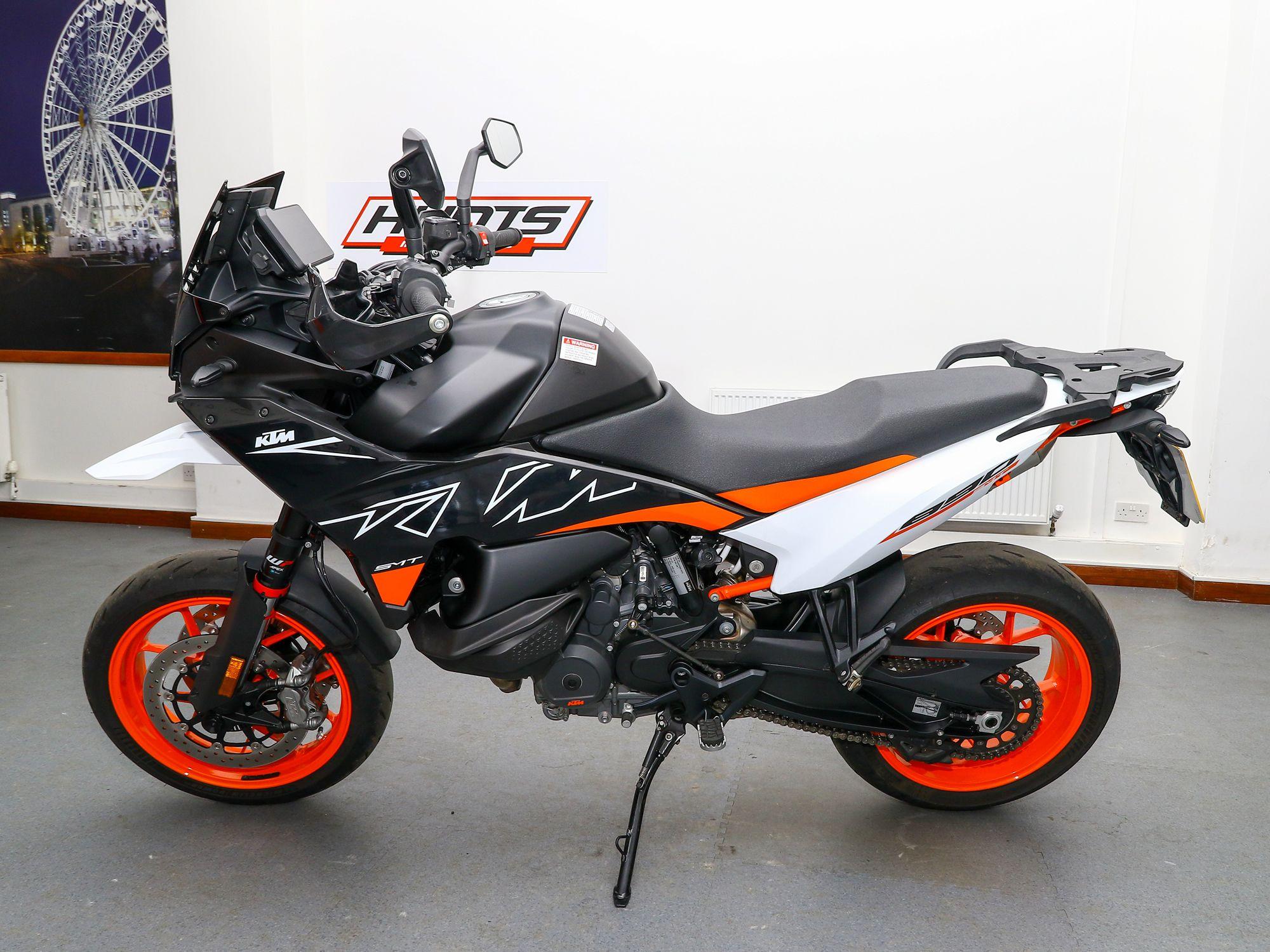 2023 KTM 890 SMT