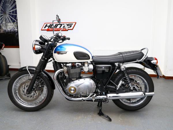 2019 Triumph Bonneville T120