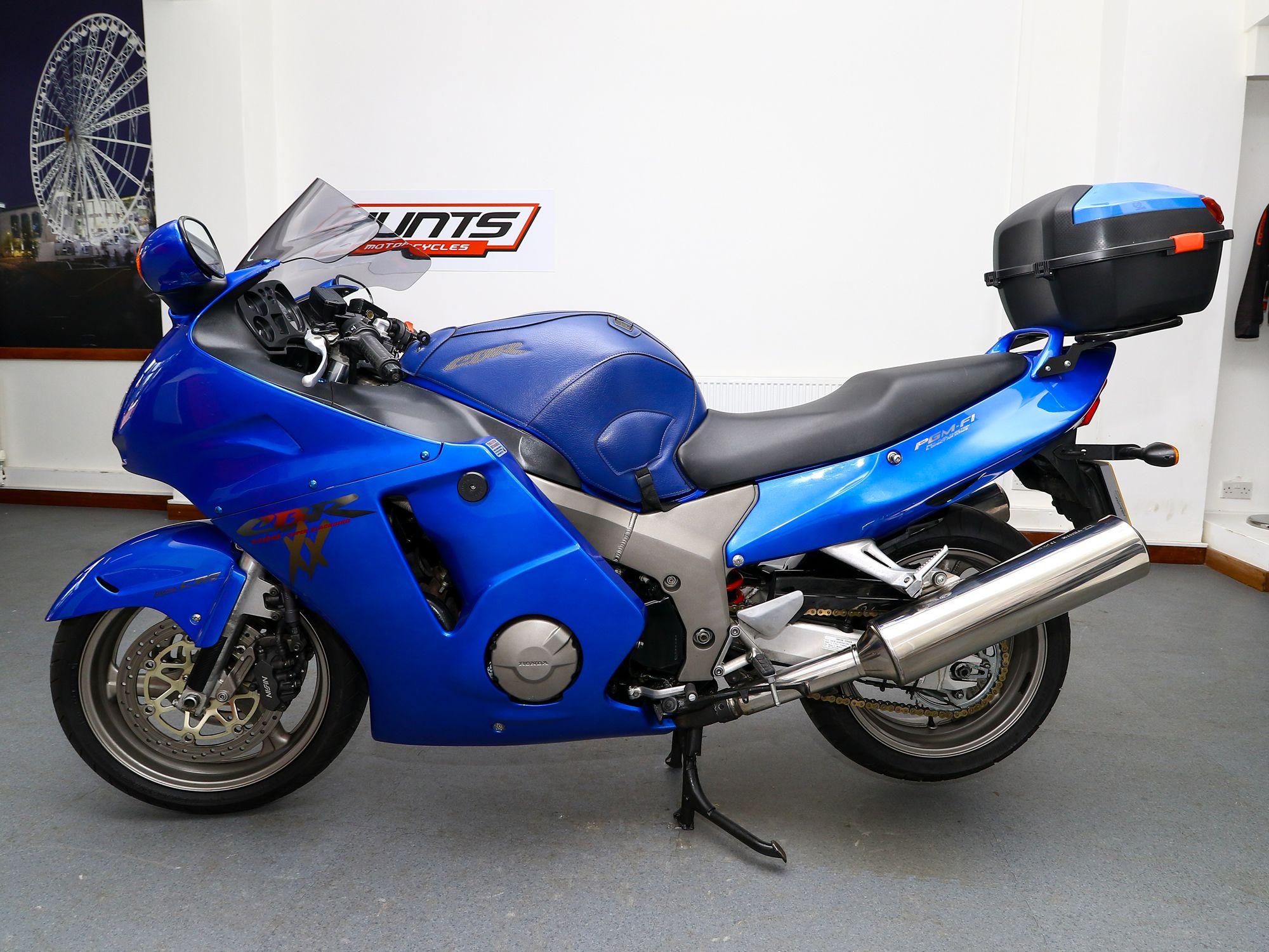 2000 Honda CBR1100XX Super Blackbird