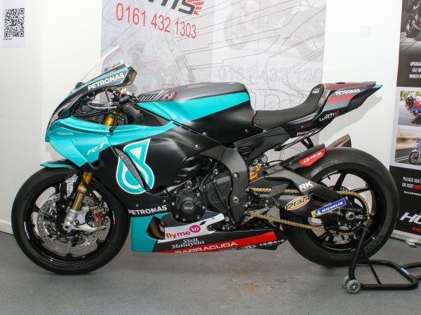 2021 Yamaha R1