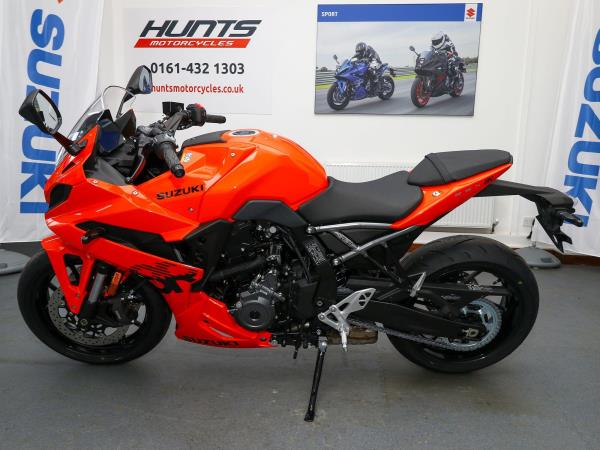 New Suzuki GSX-8R