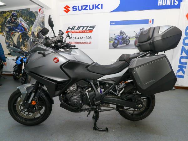 2022 Honda NT1100