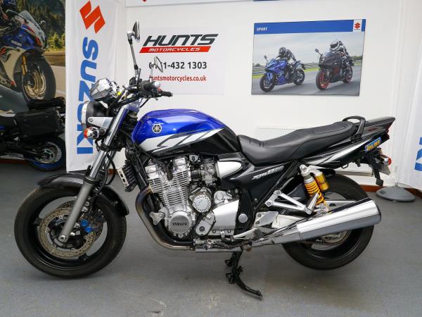 2004 Yamaha XJR1300