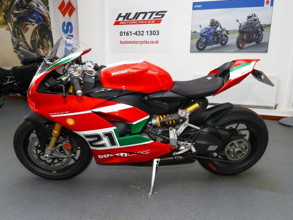 2024 Ducati Panigale V2
