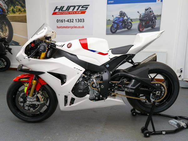 2026 Honda CBR1000RR-R Fireblade