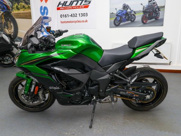 2025 Kawasaki Ninja 1100 SX