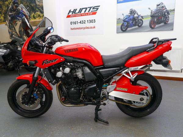 1998 Yamaha FZS600