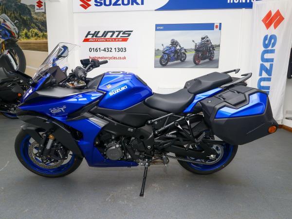 2026 Suzuki GSX-S1000GT+