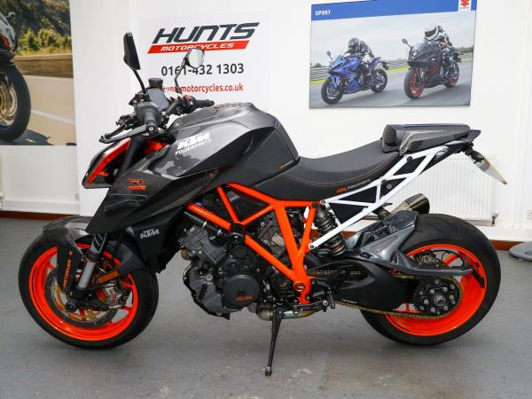 2017 KTM 1290 Super Duke R