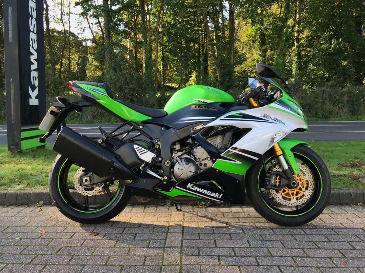 Main image of 2015 Kawasaki Ninja ZX-6R