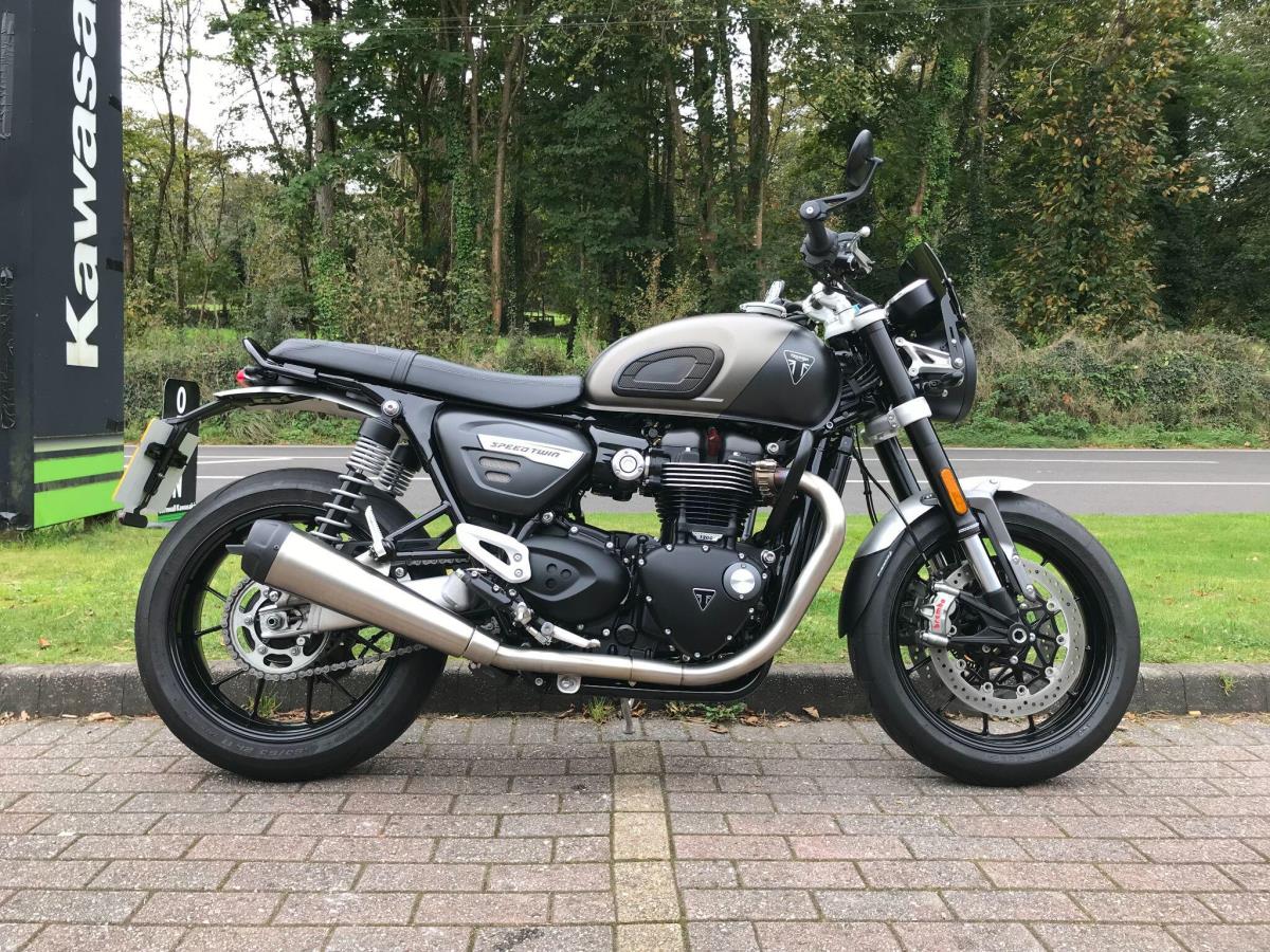 Main image of 2024 Triumph Speed Twin 1200