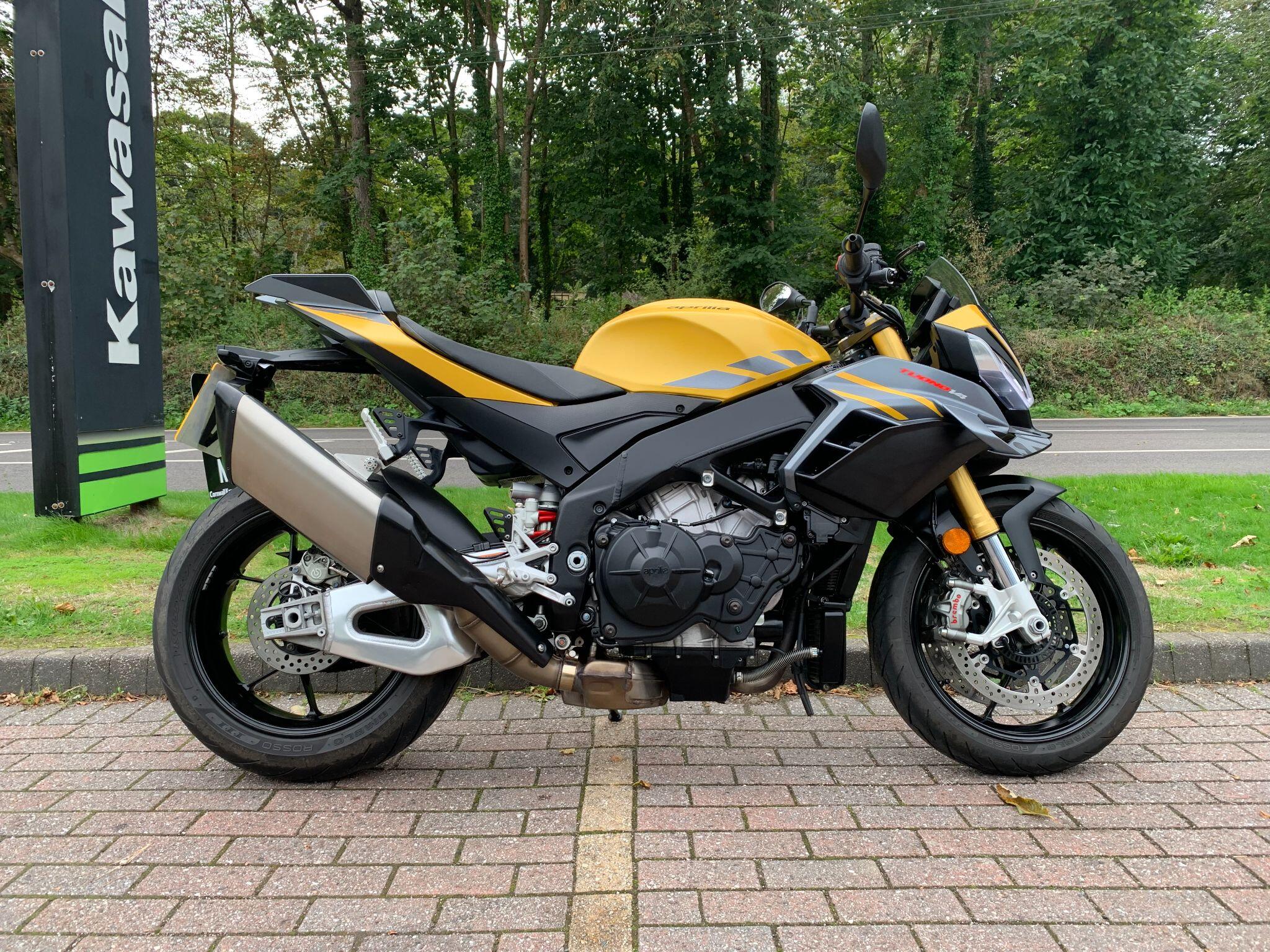 2025 Aprilia Tuono 1100 V4