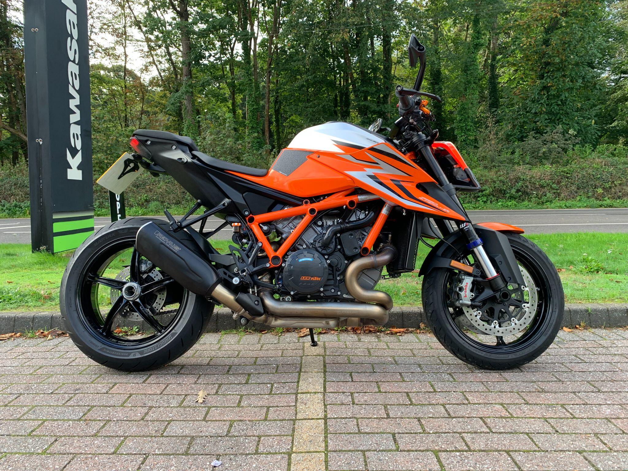 2024 KTM 1290 Super Duke R