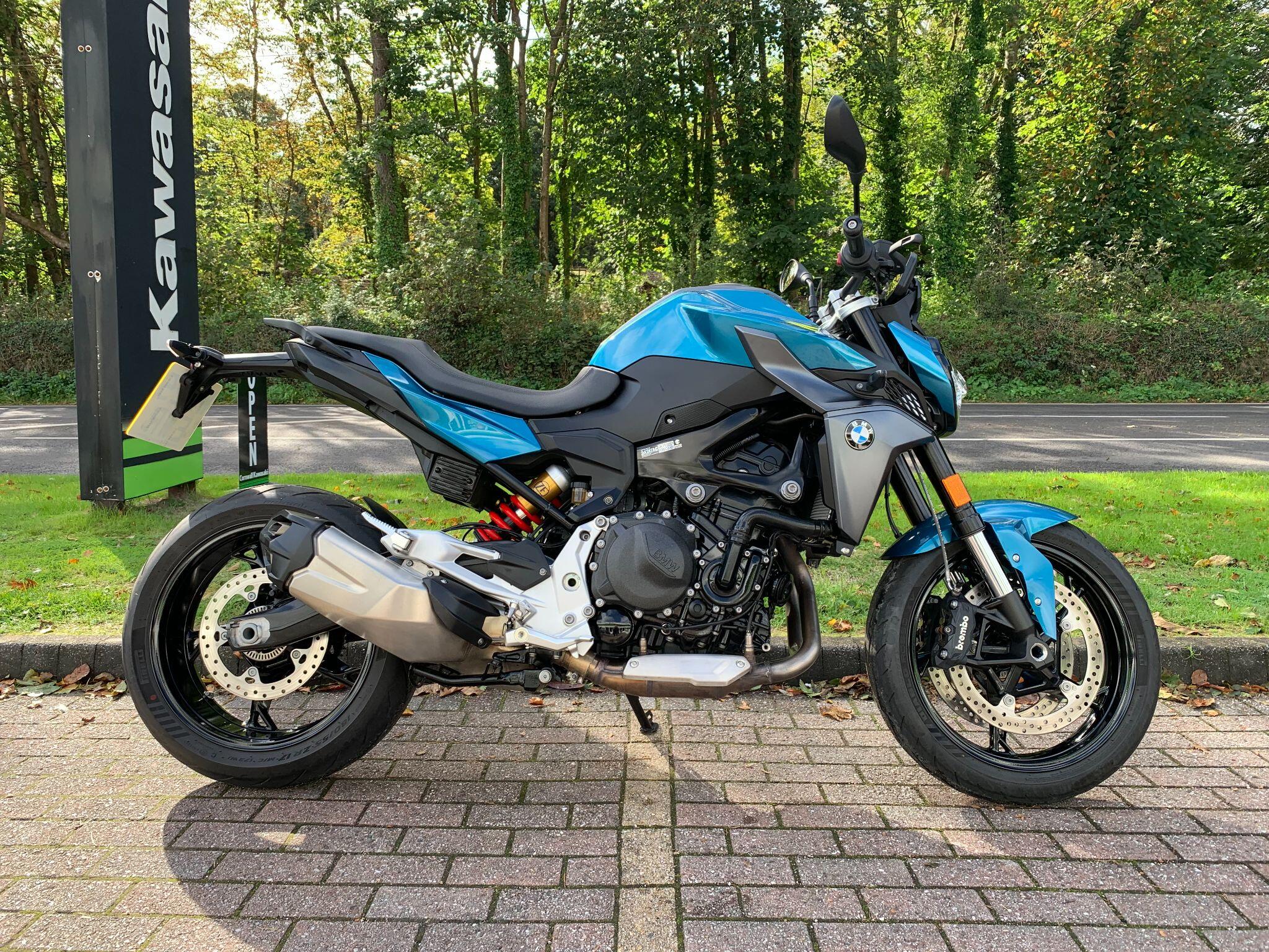 2025 BMW F 900 R