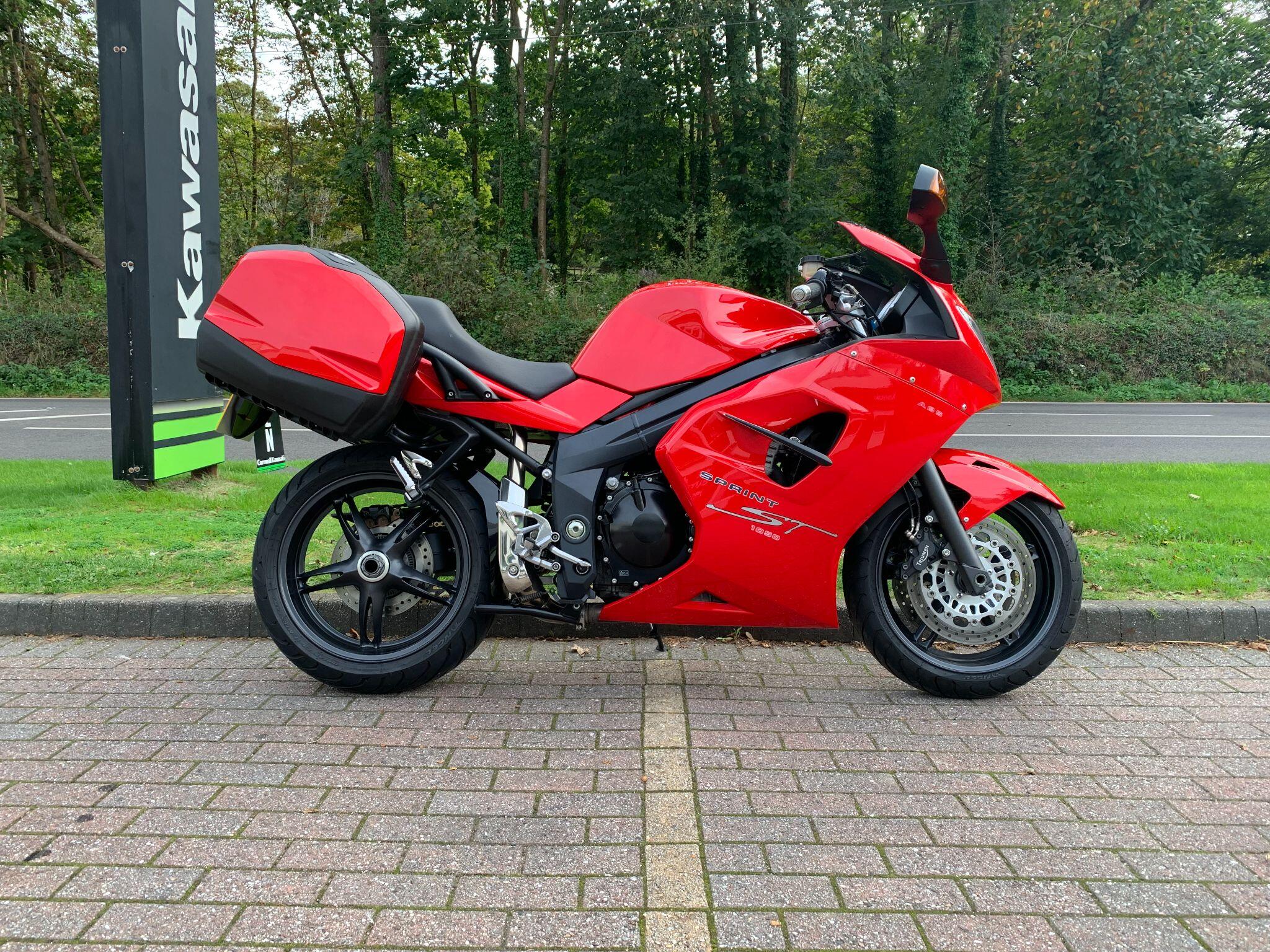 2007 Triumph Sprint ST 1050