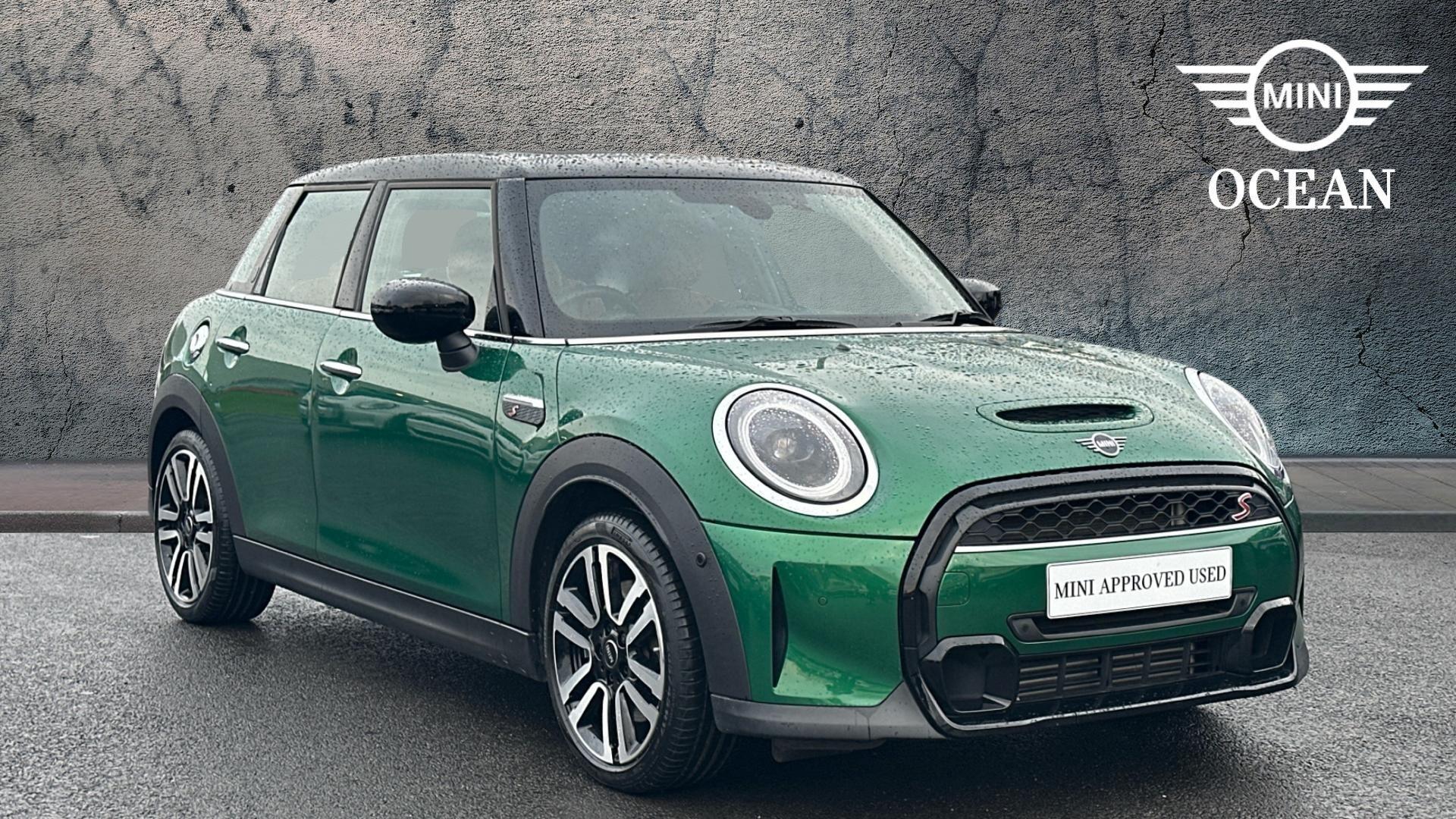 2022 MINI 5-Door Hatch Cooper S Exclusive