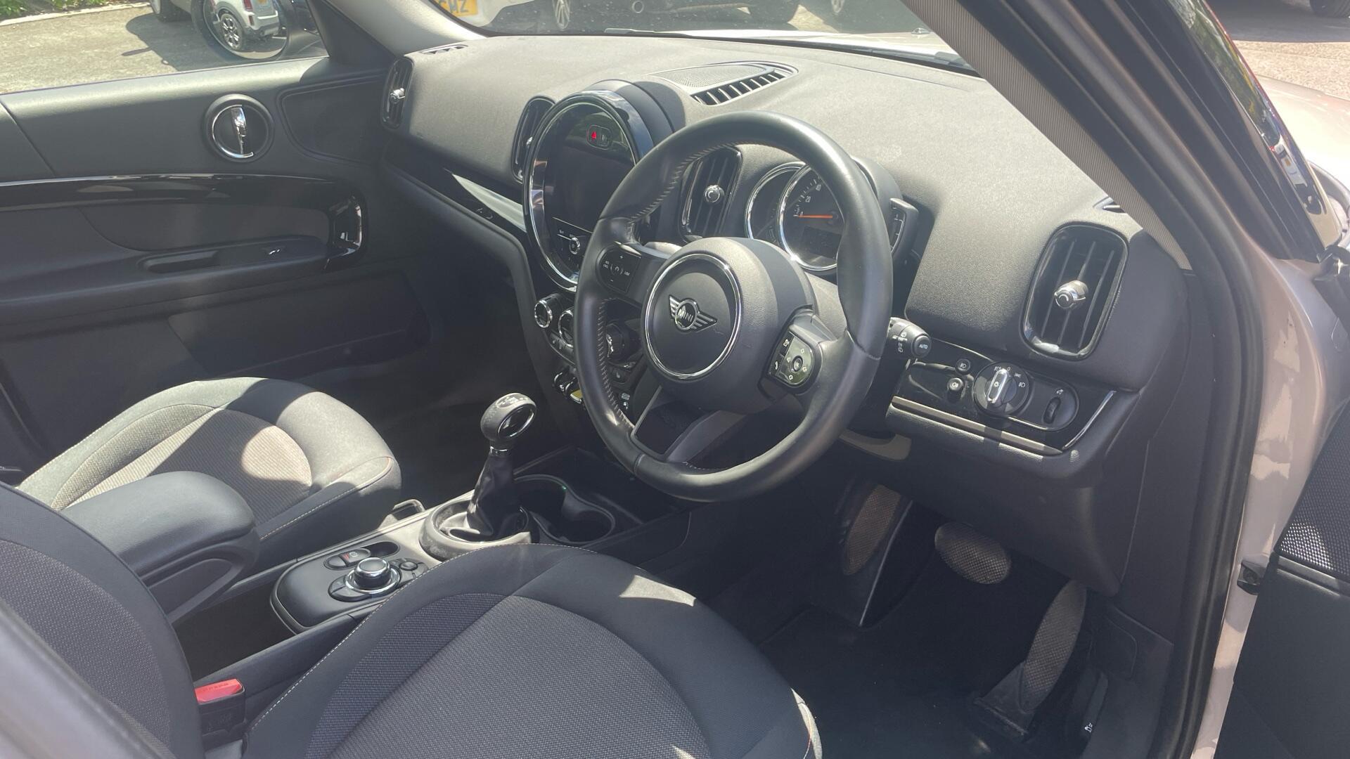 2022 Mini Countryman thumbnail 6