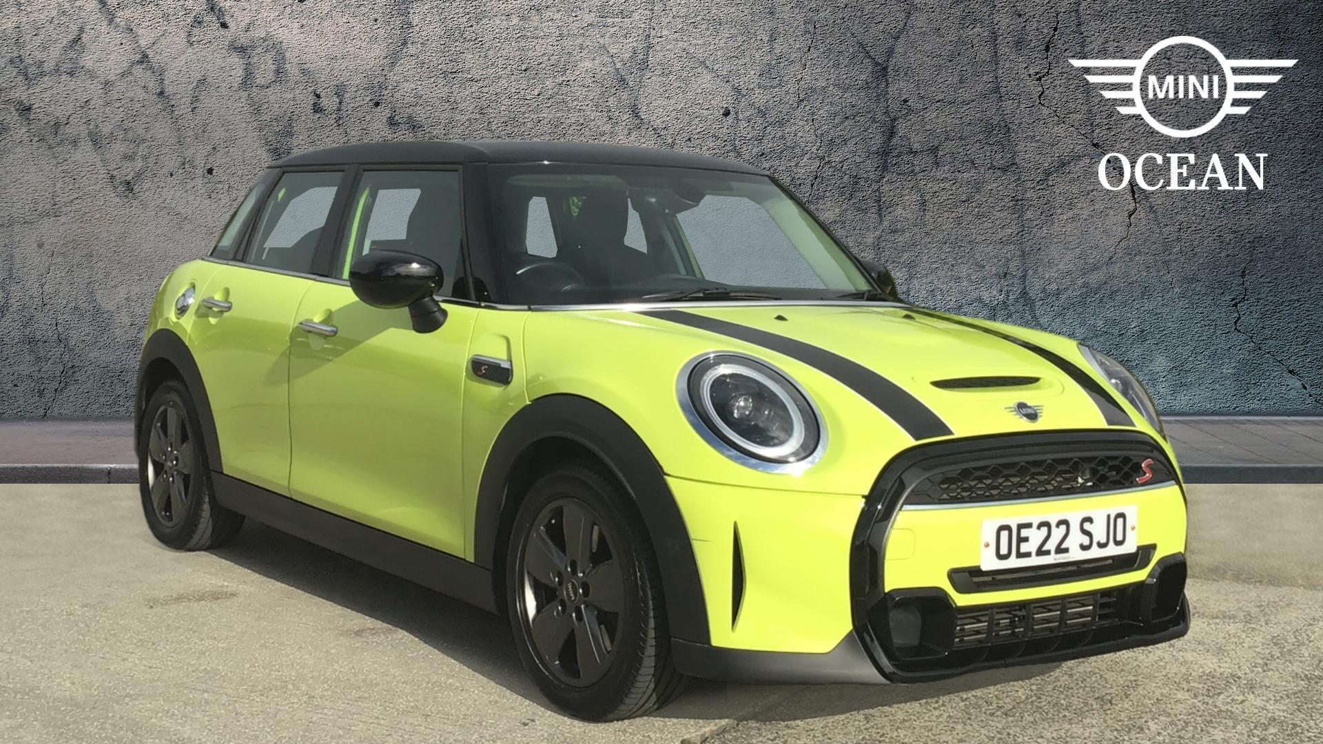2022 MINI 5-Door Hatch Cooper S Classic