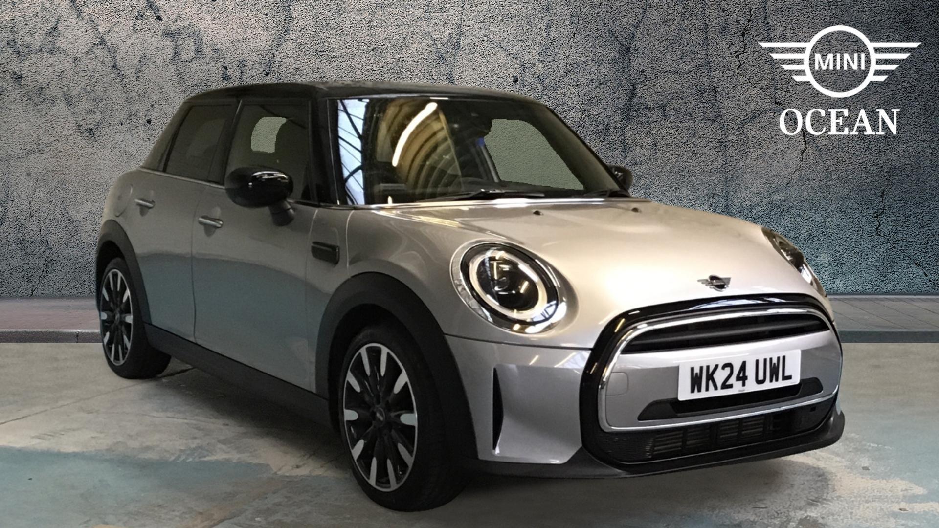 2024 MINI 5-Door Hatch Cooper Exclusive