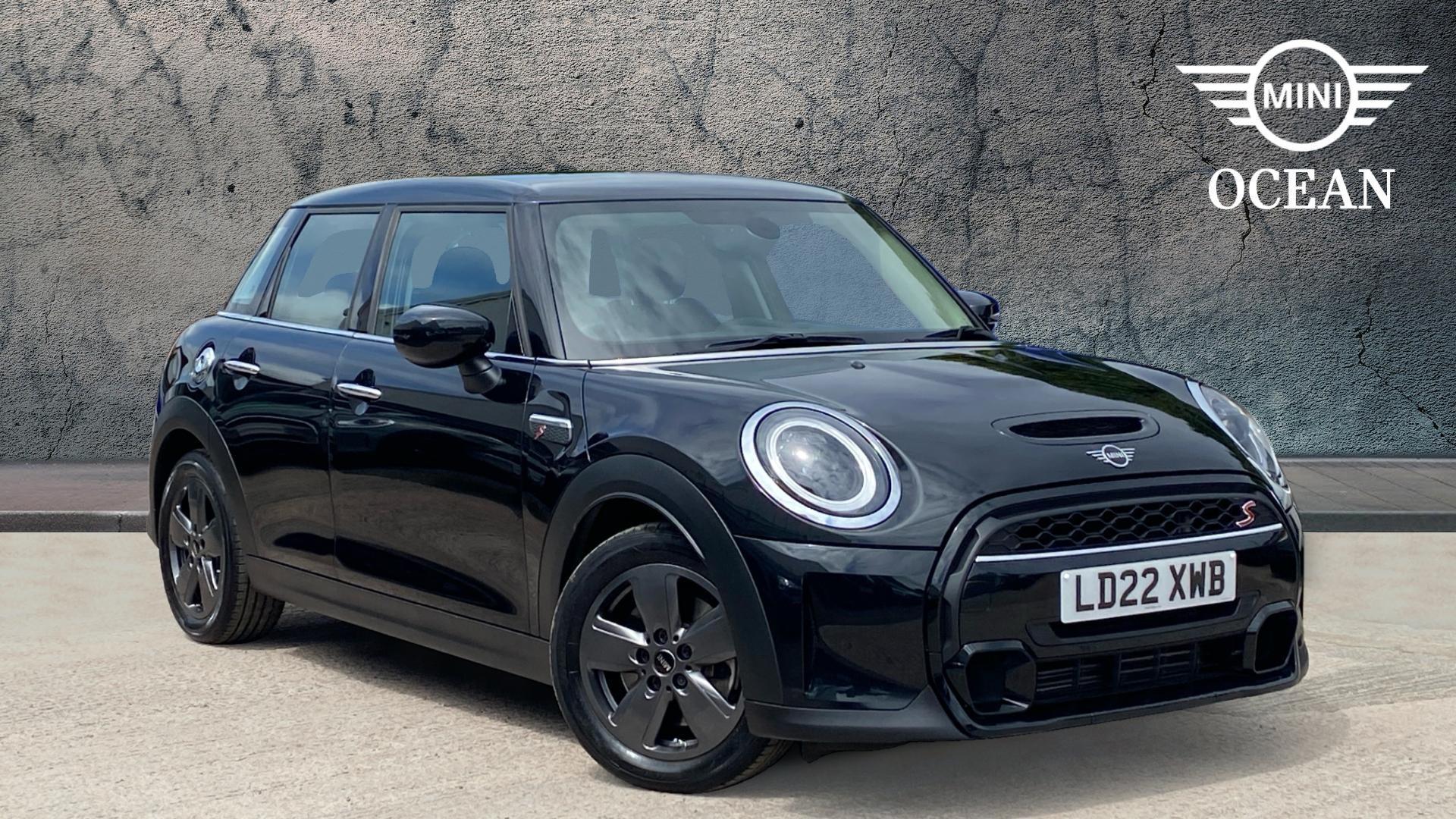 2022 MINI 5-Door Hatch Cooper S Classic