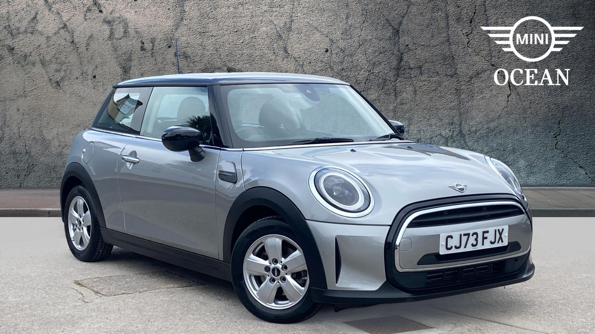 2023 MINI 3-Door Hatch Cooper Classic