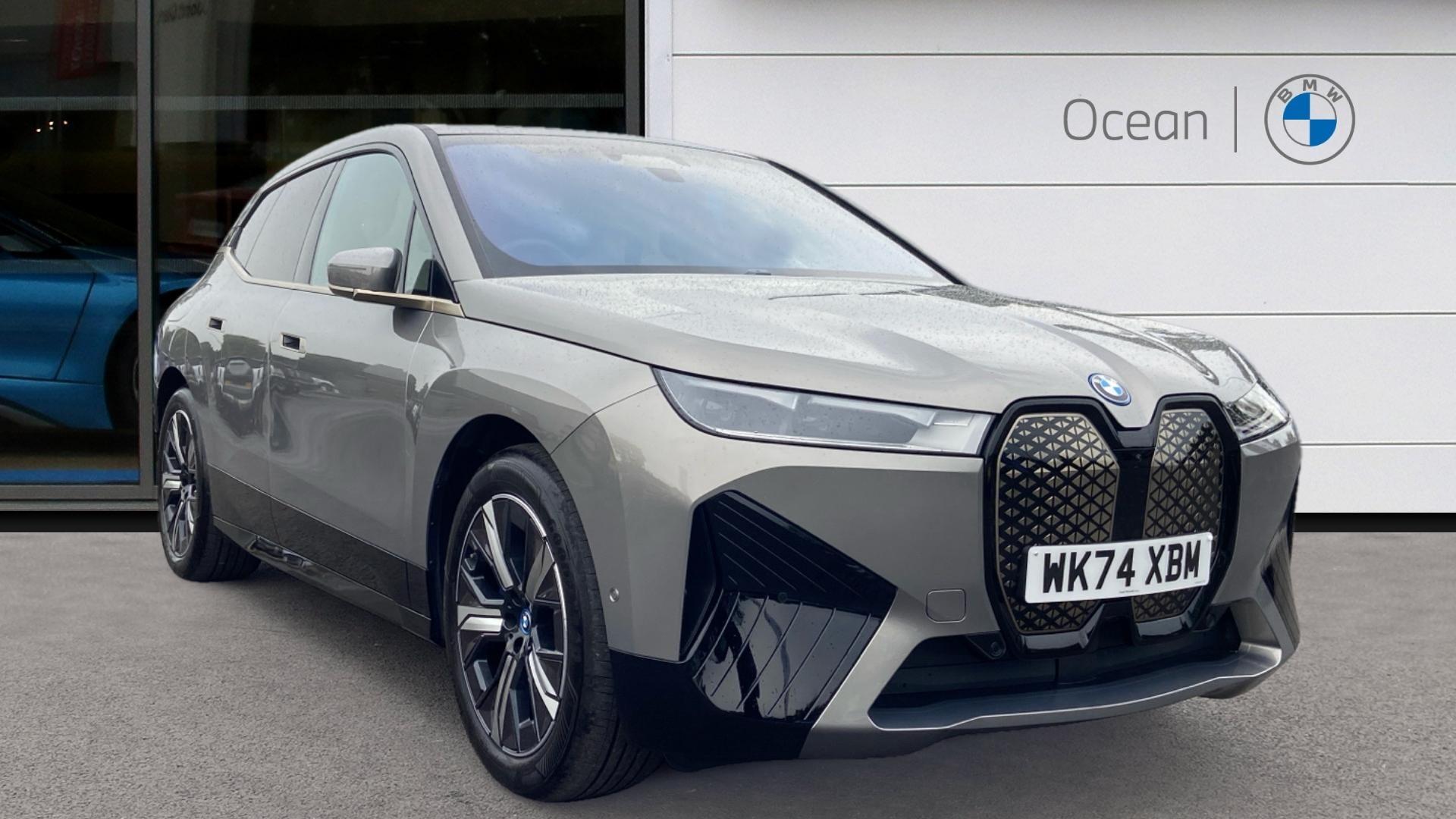 2025 BMW iX xDrive50 M Sport