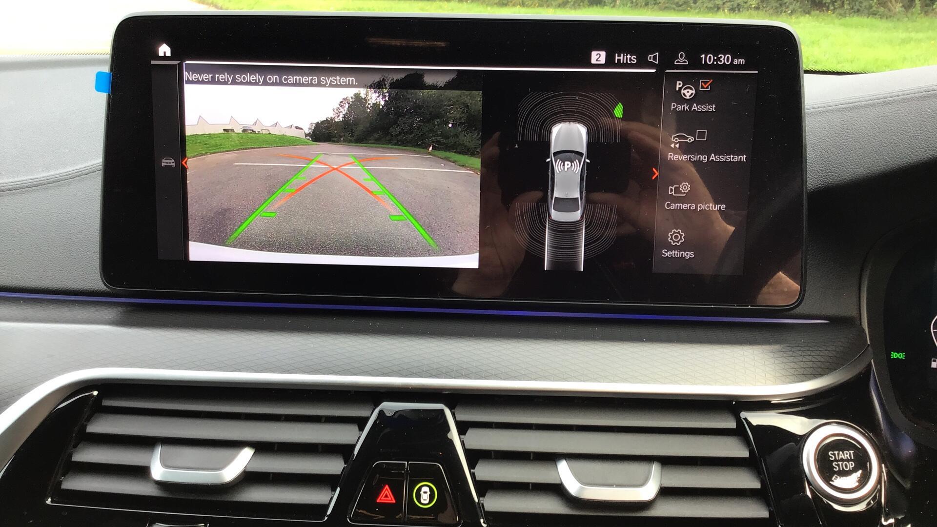 2022 BMW 5 Series thumbnail 24