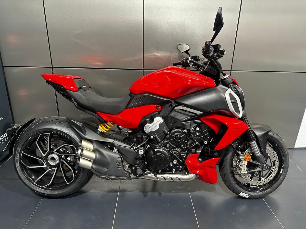 Main image of New Ducati Diavel V4