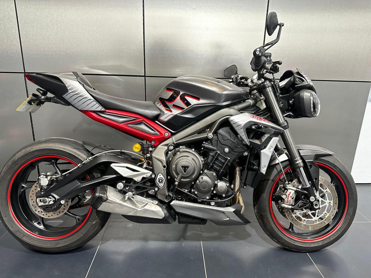 Main image of 2022 Triumph Street Triple 765