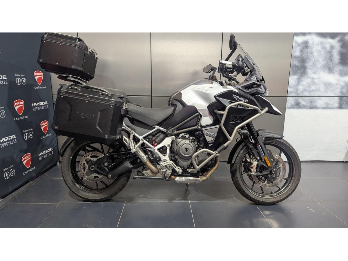 Main image of 2024 Triumph Tiger 1200