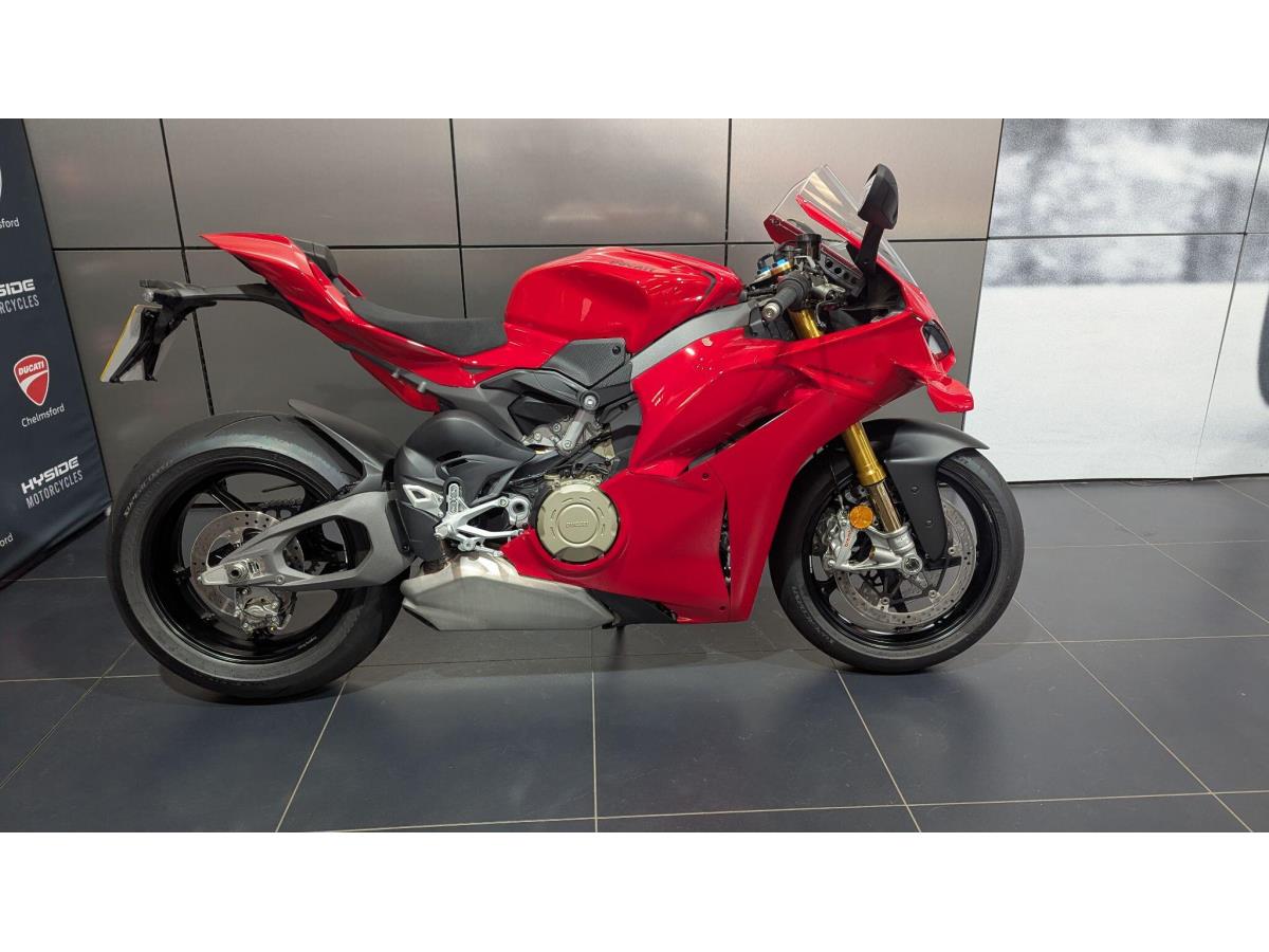 Main image of 2025 Ducati Panigale V4S