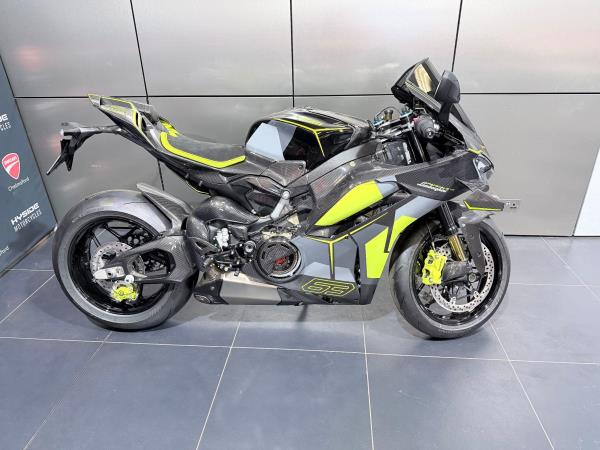 New Ducati Panigale V4