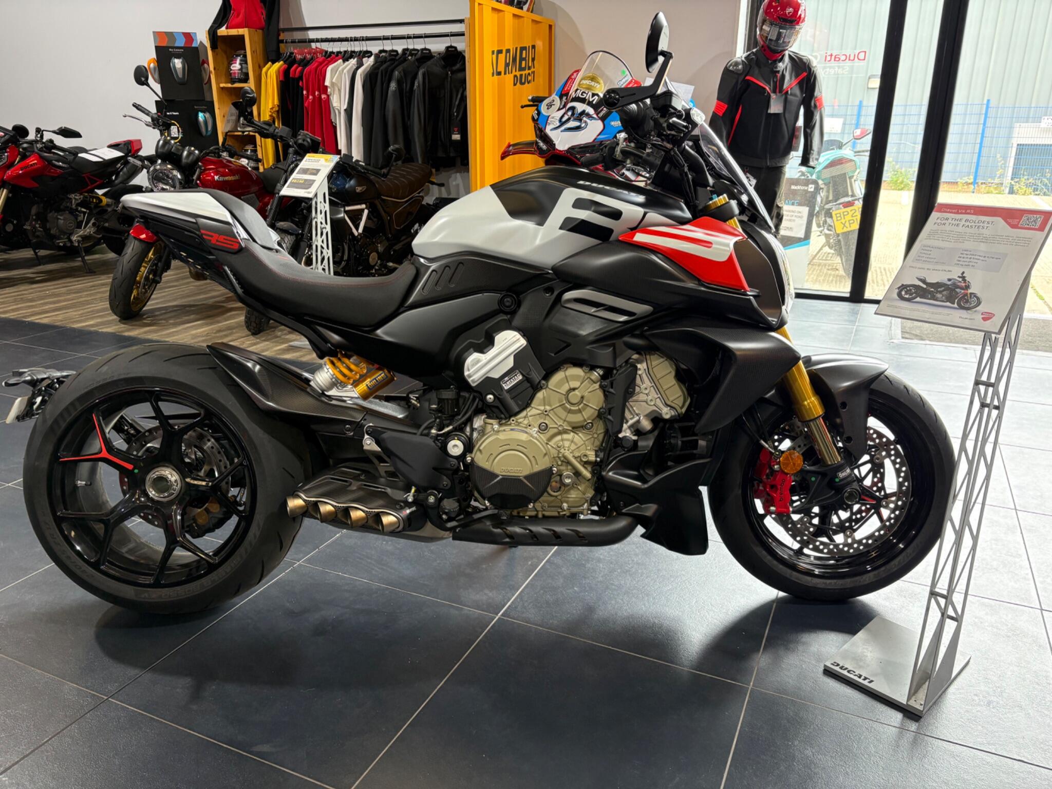 2026 Ducati Diavel V4