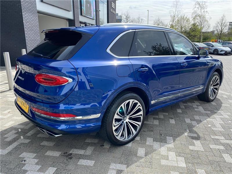 2022 Bentley Bentayga 4.0 V8 Azure