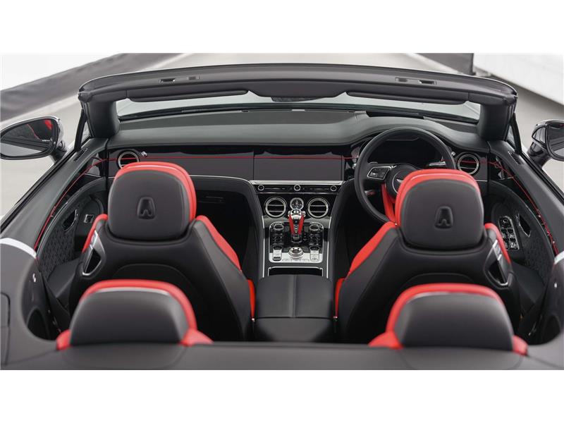 2024 Bentley Continental 4.0 V8 BLACK EDITION GTC S