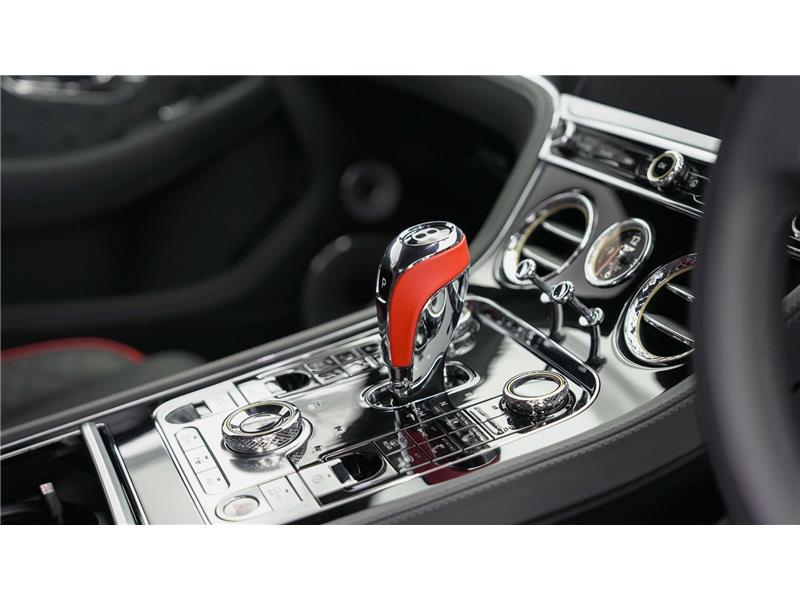 2024 Bentley Continental 4.0 V8 BLACK EDITION GTC S