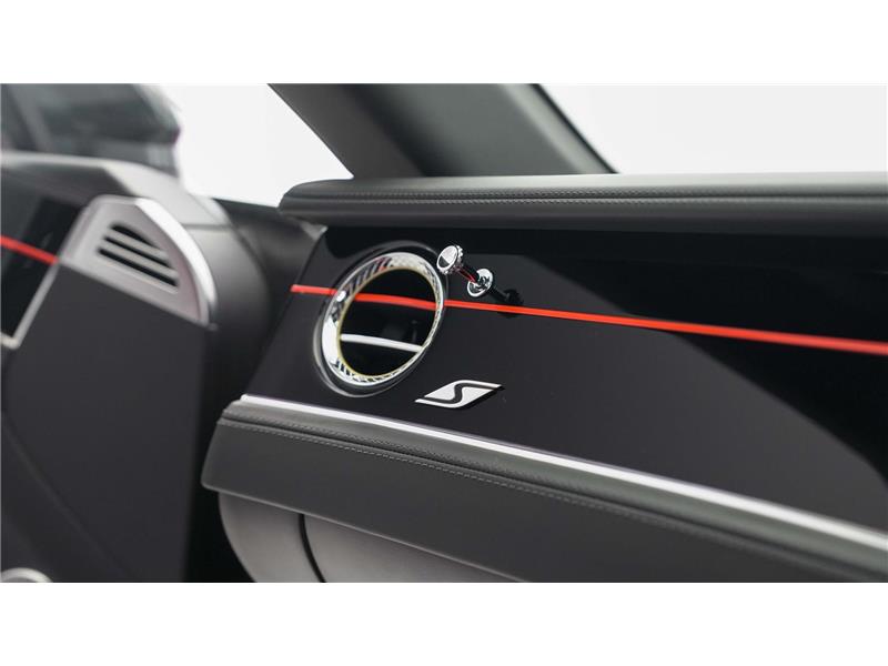 2024 Bentley Continental 4.0 V8 BLACK EDITION GTC S