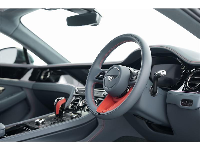 2025 Bentley Continental 4.0 V8 High-Performance GT Black Edition