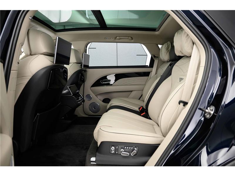 2026 Bentley Bentayga 4.0 V8 Atelier Edition EWB