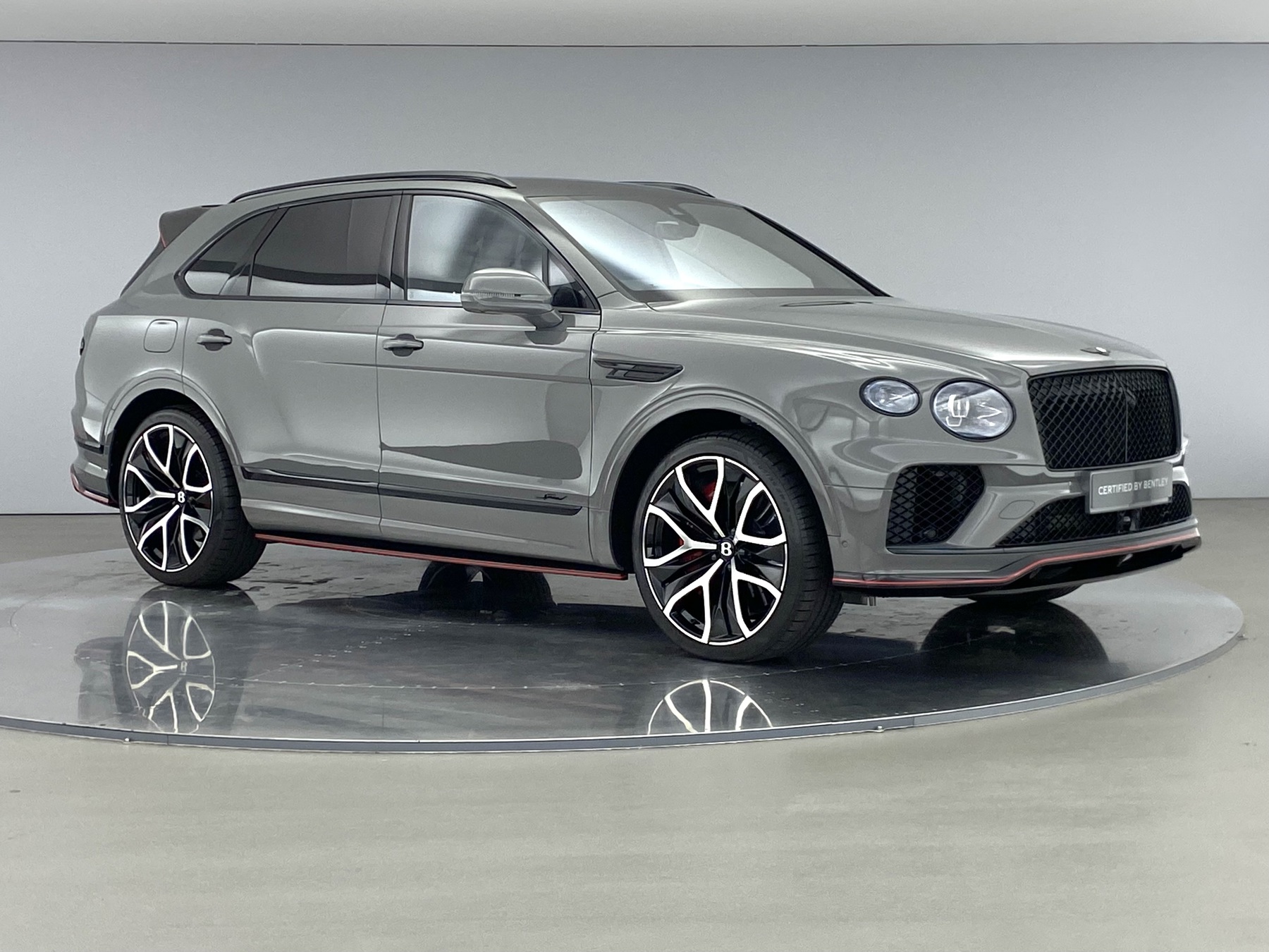 Bentley Bentayga listing photo