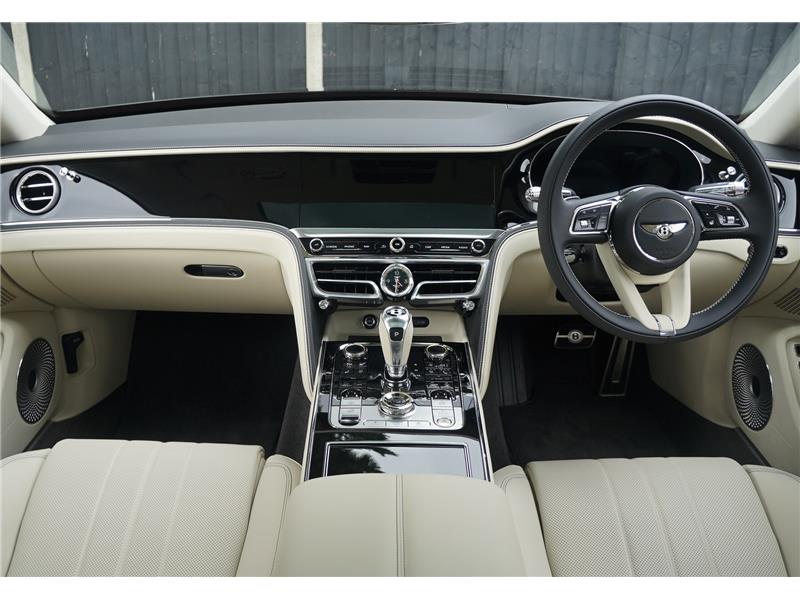 2025 Bentley Flying Spur V8 Hybrid