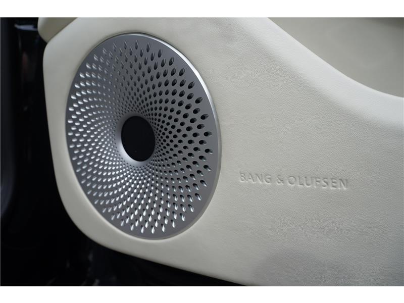 2025 Bentley Flying Spur V8 Hybrid